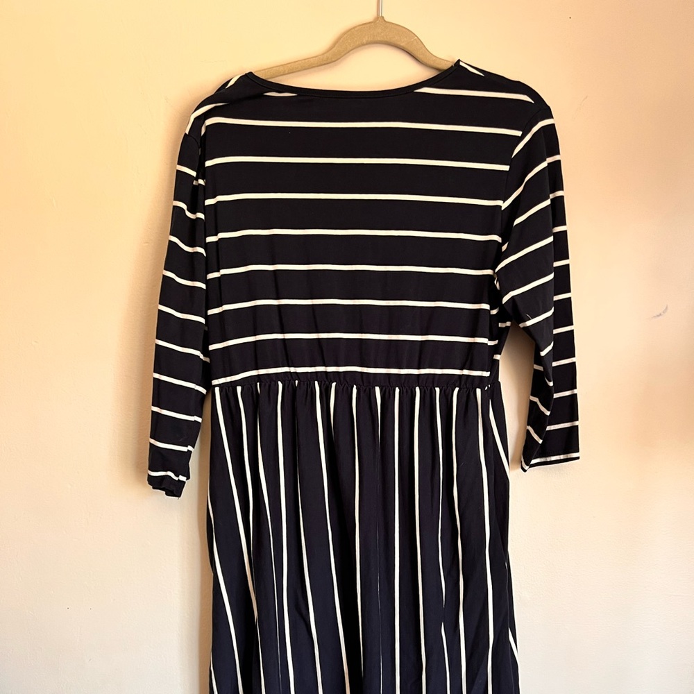 Navy blue and white striped dress 2xl